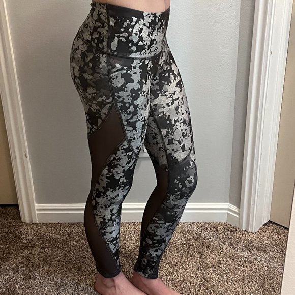 Under Armour Pants - Under Armour Compression Active Leggings Heat Gear Workout Pants Womens Small